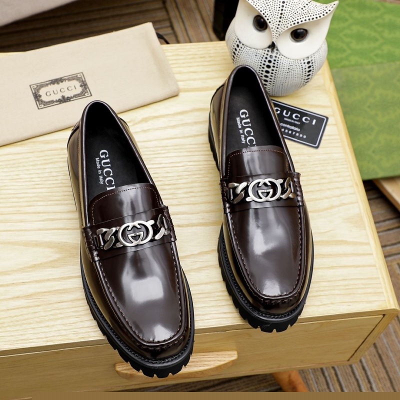 G*u*i leather shoes